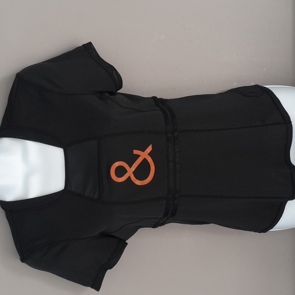 Lululemon Retro T Shirt Size Small - Picture 1 of 5